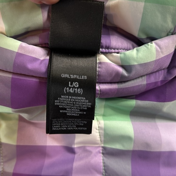 The North Face Girl's Reversible Plaid Puffer Vest Purple Mint White - Picture 11 of 11